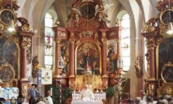 Gottesdienst in der Kirche Maria Himmelfahrt, Brannenburg